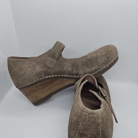 Dansko tan taupe suede Sandra mary jane wedges size 41 - Picture 6 of 10